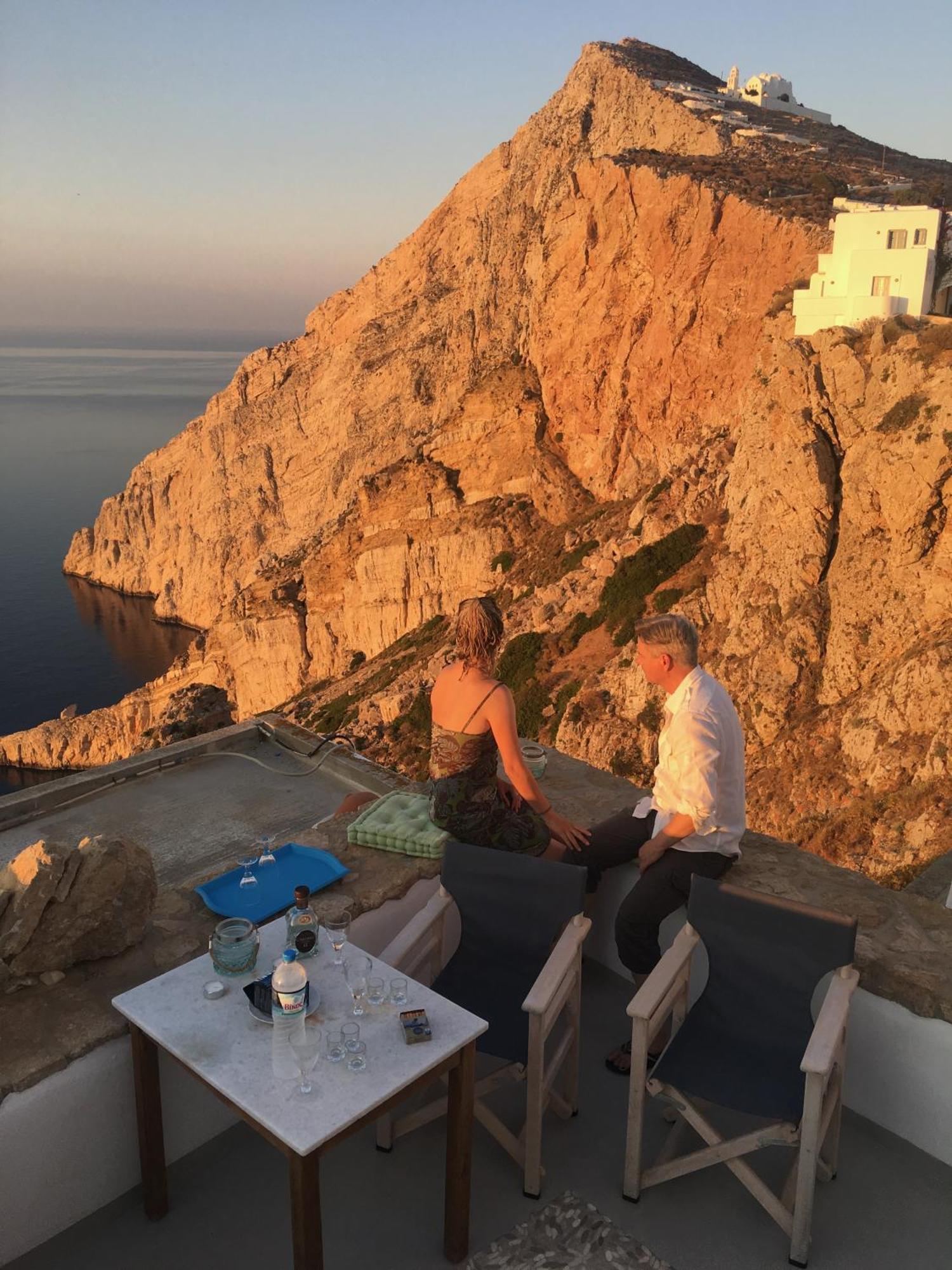 Вилла Folegandros-Cliffhouse Экстерьер фото