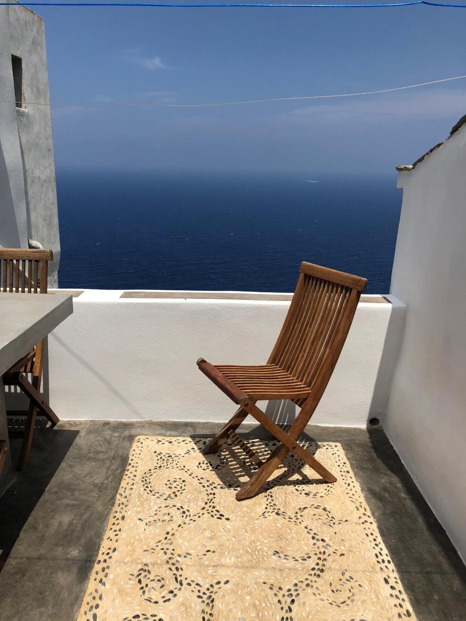 Вилла Folegandros-Cliffhouse Экстерьер фото