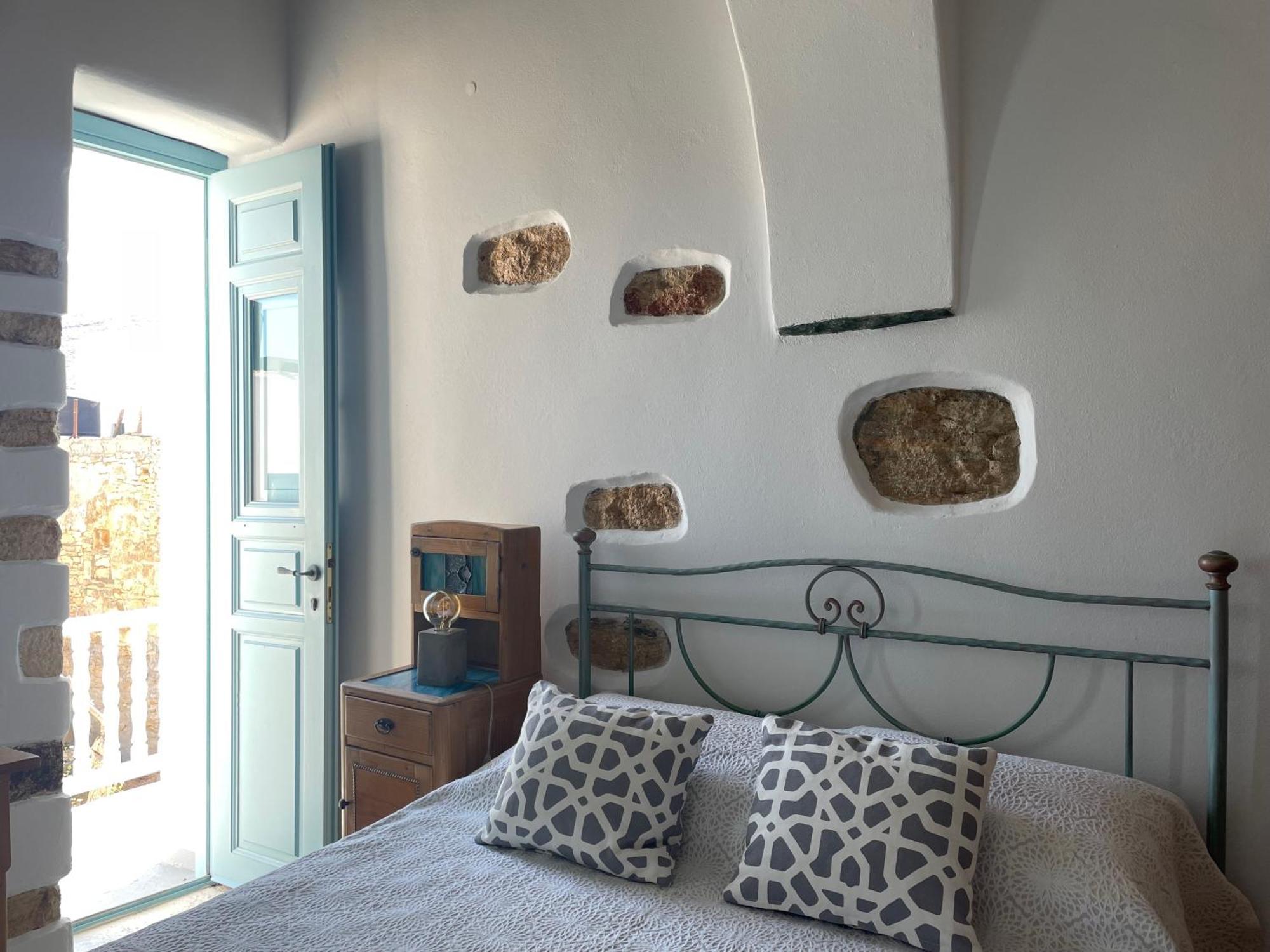 Вилла Folegandros-Cliffhouse Экстерьер фото