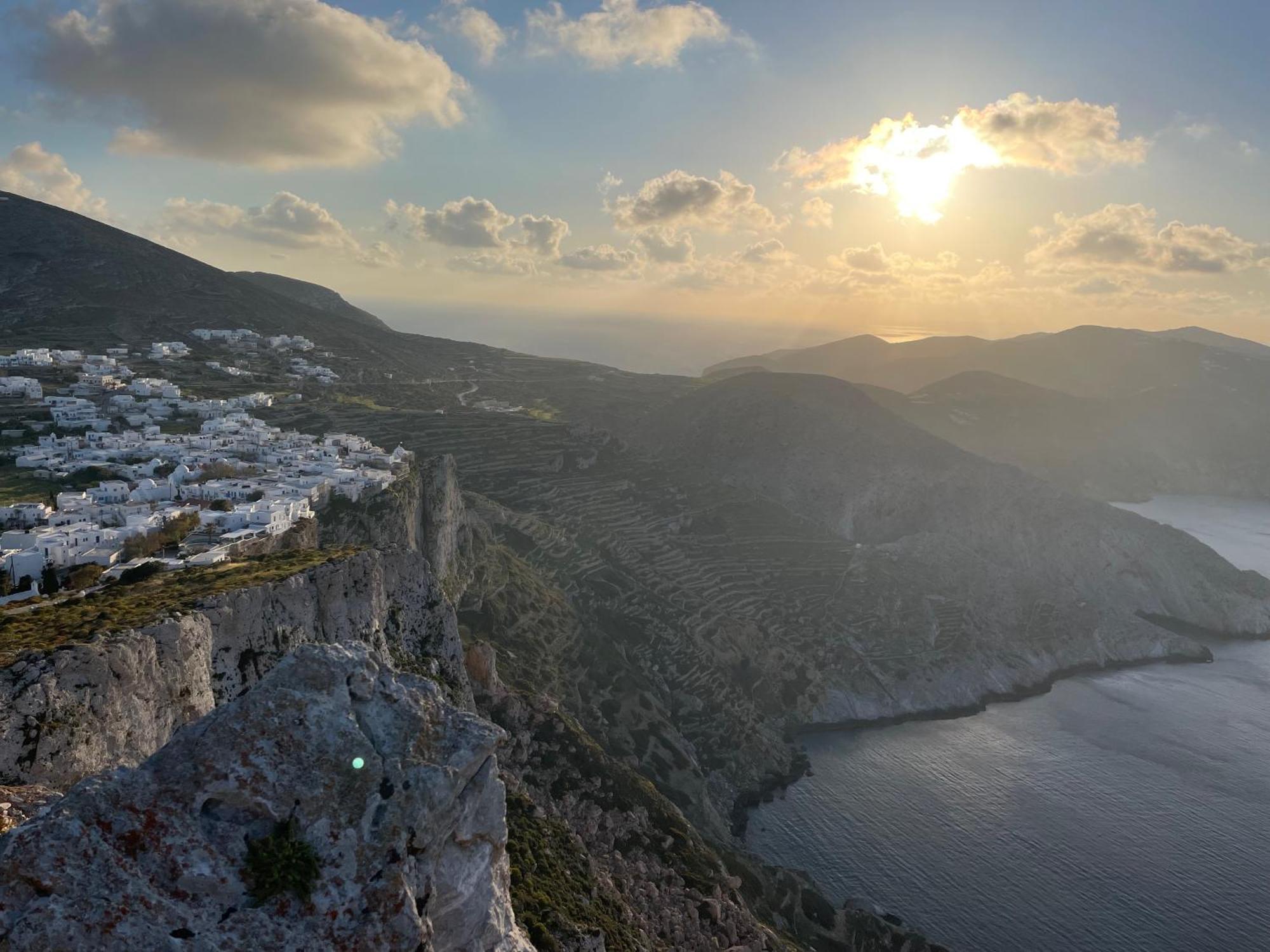 Вилла Folegandros-Cliffhouse Экстерьер фото