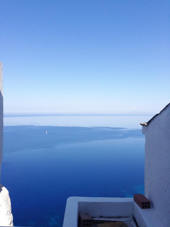 Вилла Folegandros-Cliffhouse Экстерьер фото